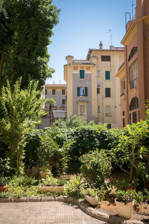 Casa Vacanze "Il Vaticano A 2 Passi" 罗马 外观 照片